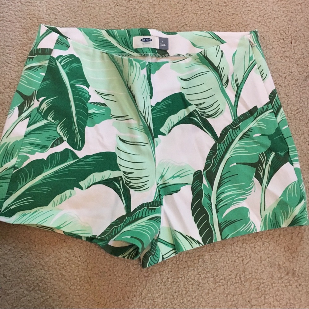 Palm Leaf/Tropical Print Shorts